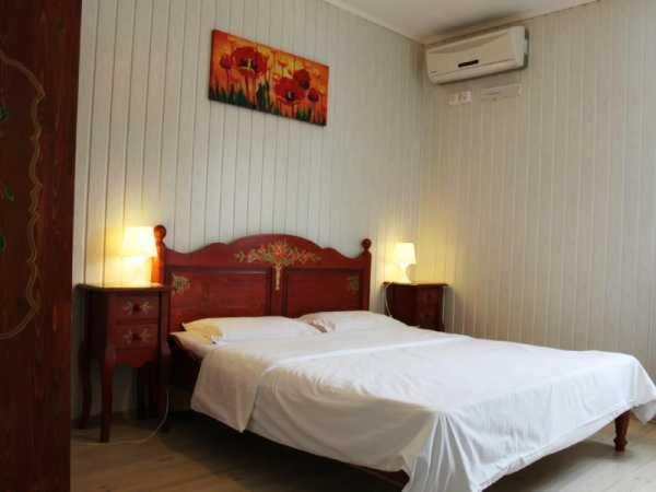 Hotel Casa Romaneasca Otopeni Exterior photo